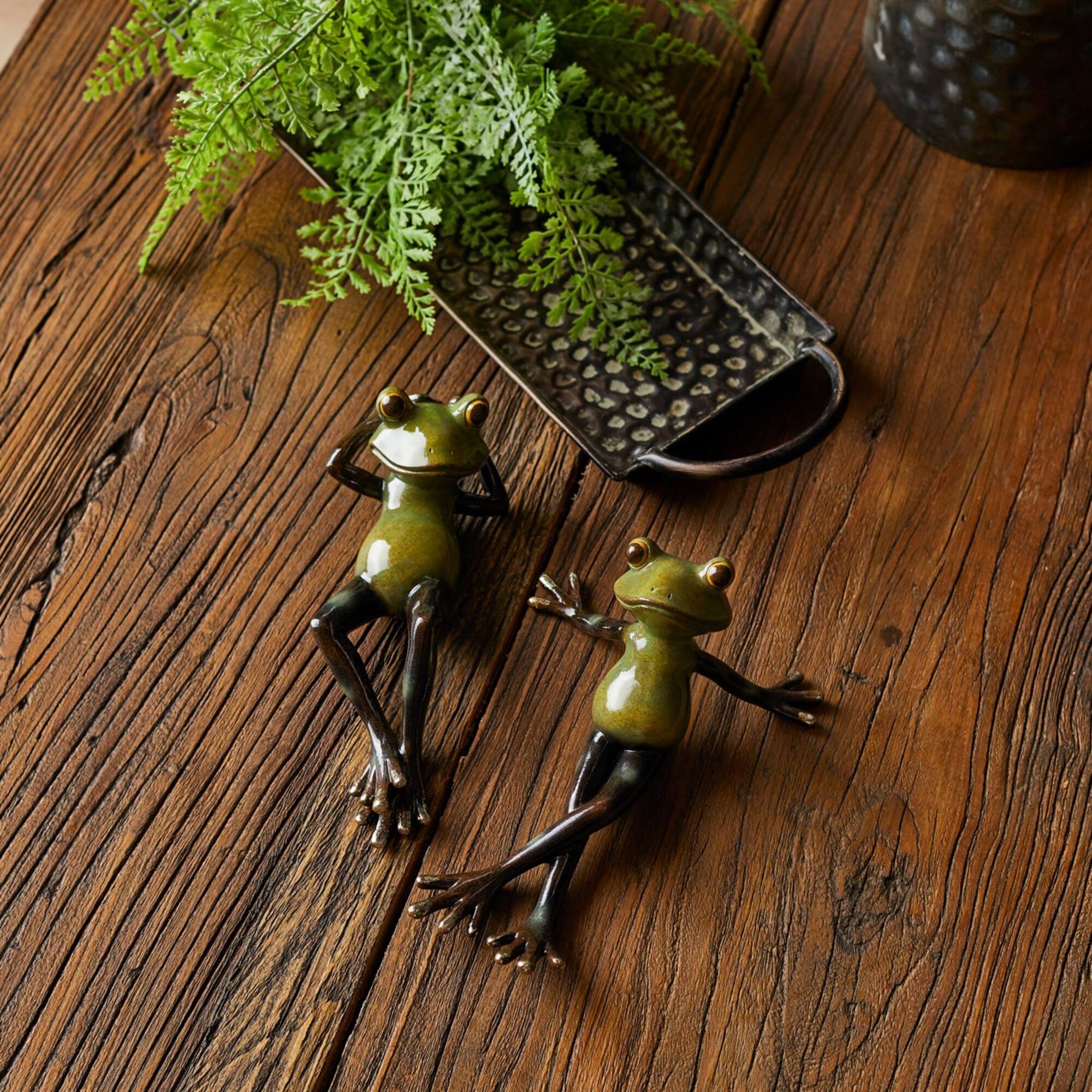 Lounging Garden Frog Figurine Set